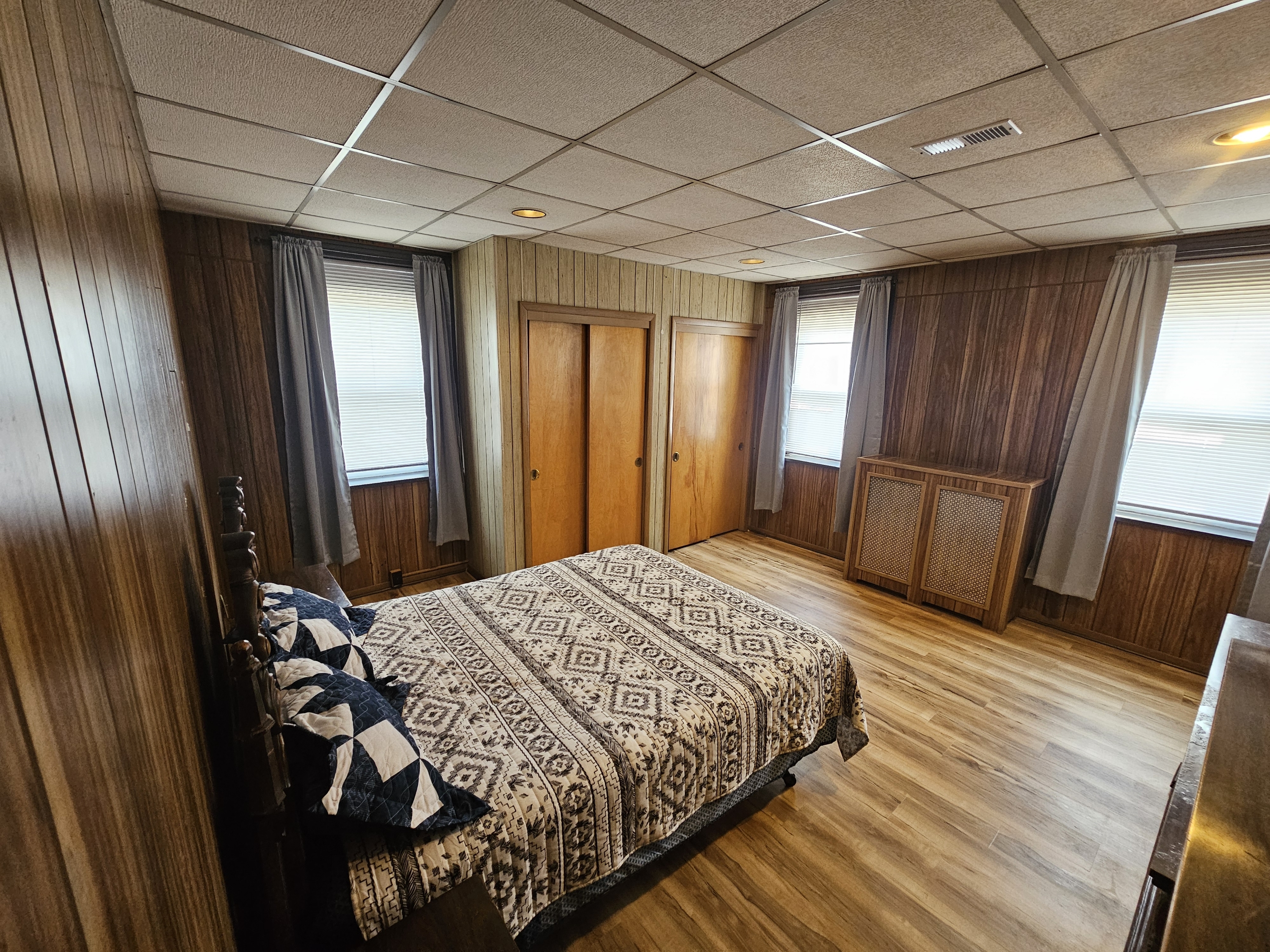 5201 Main Street - 208